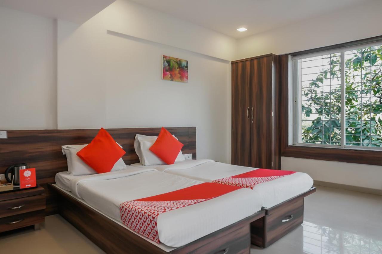 Oyo 7673 The Ark Apartment Hotel Pune Bagian luar foto